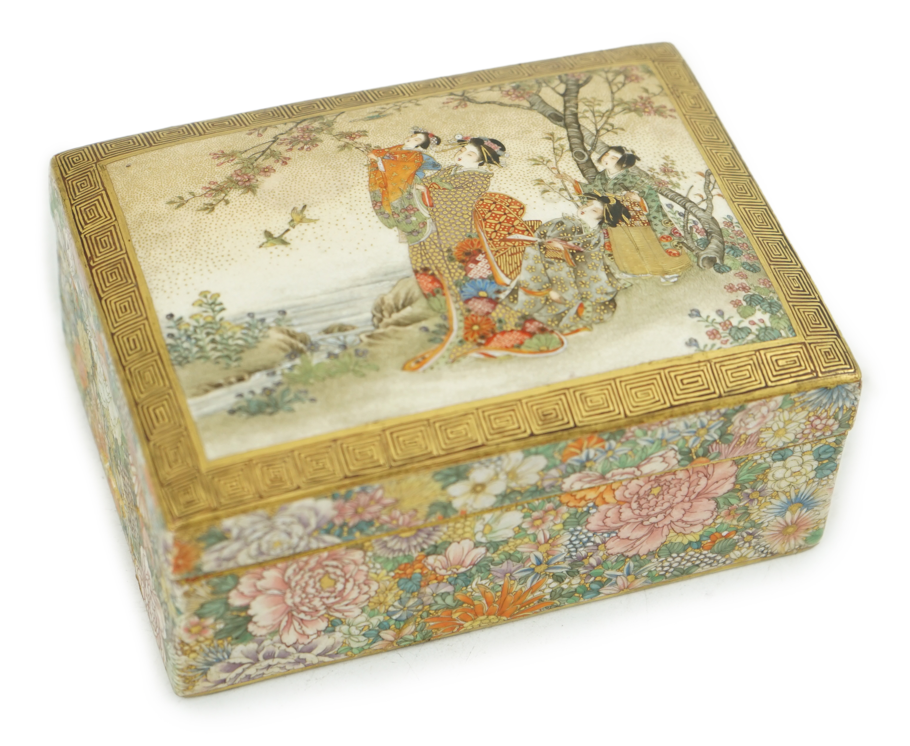 A Japanese Satsuma rectangular box and cover, by Kinkozan, Meiji period